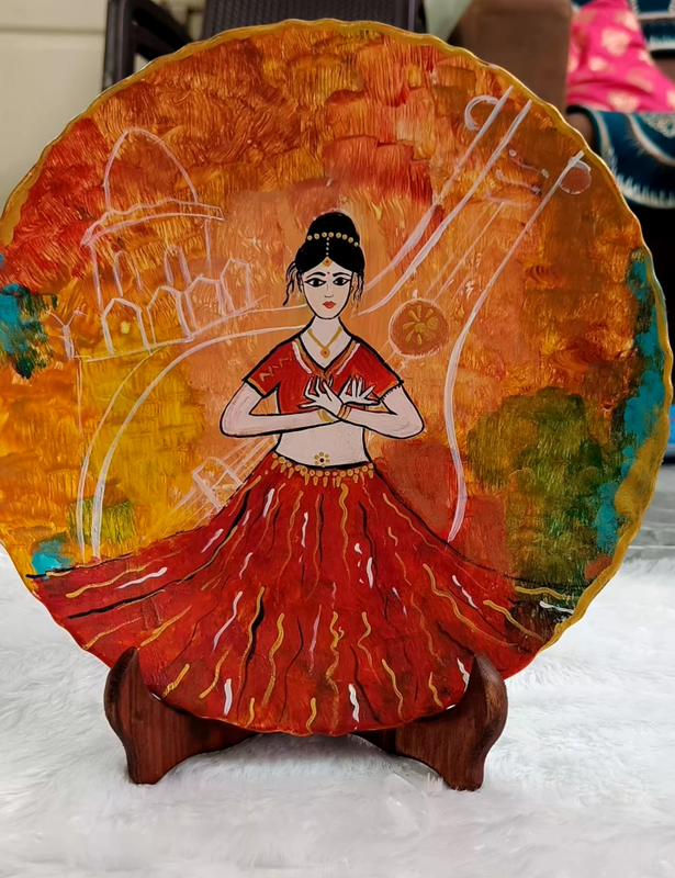 Hand Painted Dancing Girl in wallplate - Design 1